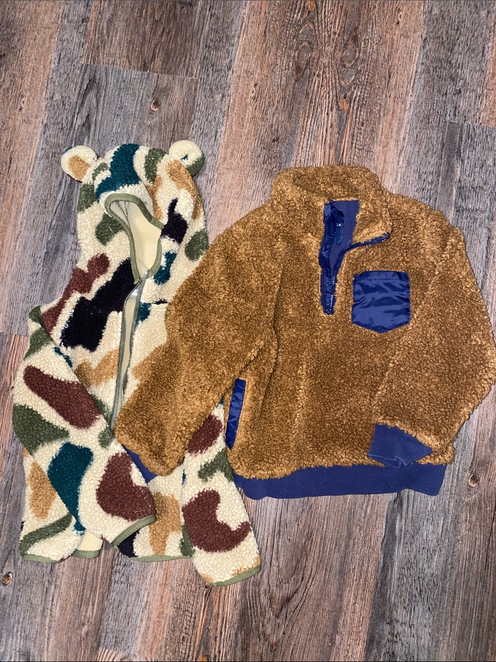 Bundle of two 3T jackets